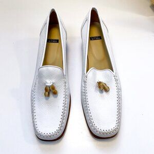 Stuart Weitzman White Beaded Leather Loafer, Size 12 AA